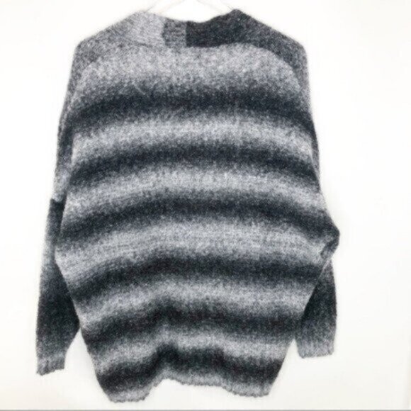 Lumiere Women's Grey Black Stripe Open Cardigan Sweater Size Small - Picture 6 of 6